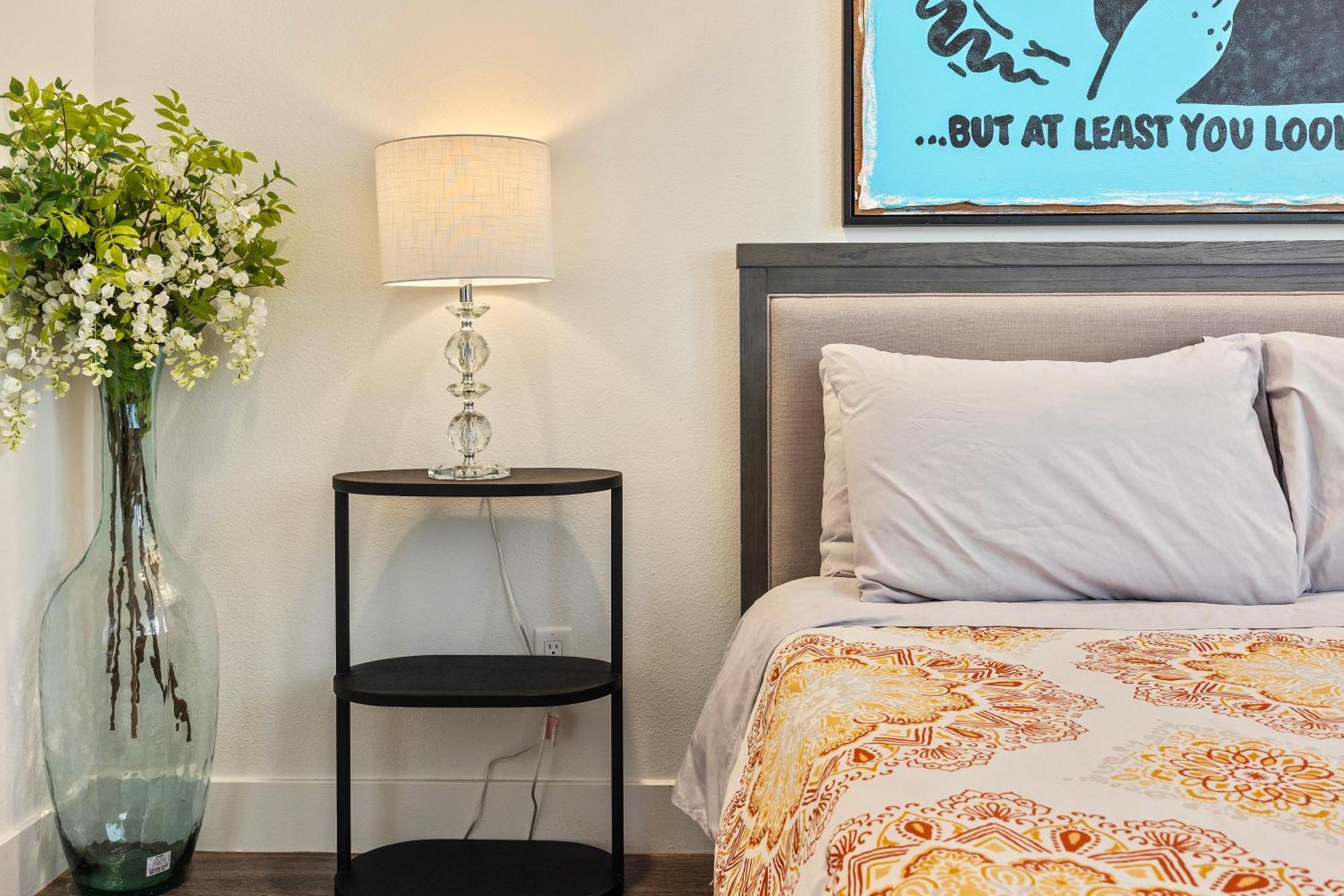 2 Santa Monica Walking Apartment Los Angeles